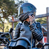 cardo-packtalk-edge-mesh-intercom_lifestyle2.jpg