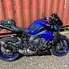 pyramid-infill-panels-icon-blue-yamaha-blue-yamaha-mt-10-2022_lifestyle2.jpg