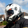 riderr_helmet-accessories_vue-camera_self-adhesive-slip_lifestyle1.jpg