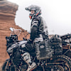 shad_soft-luggage_tr40-panniers_lifestyle3.jpg