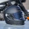 shoei_helmet_glamster_matt-black_lifestyle2.jpg
