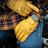 trilobite_leather-gloves_faster_yellow_lifestyle2.jpg
