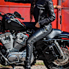 trilobite_leather-leggings_black_lifestyle2.jpg