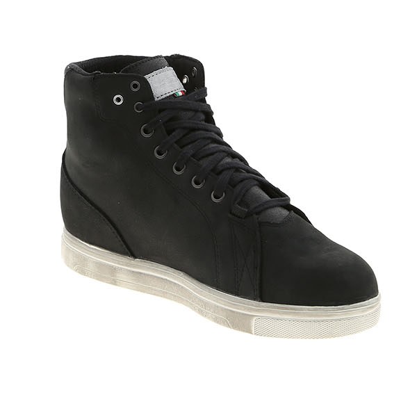 TCX_Street_Ace_Lady_Waterproof_Boots-Black_front_right_quarter_418220.jpg