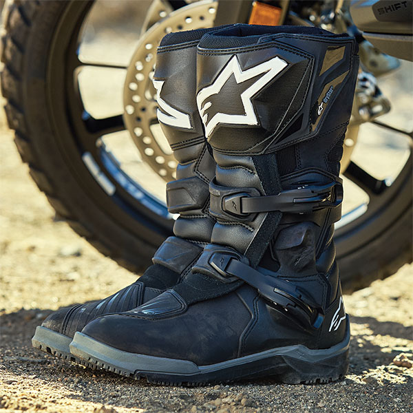 alpinestars_boots_leather_corozal-v2-adventure-drystar_black_lifestyle1.jpg