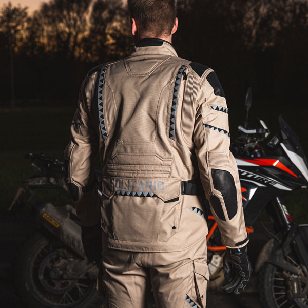 alpinestars_jacket-textile_mowat-drystar_sand-black_lifestyle3.jpg