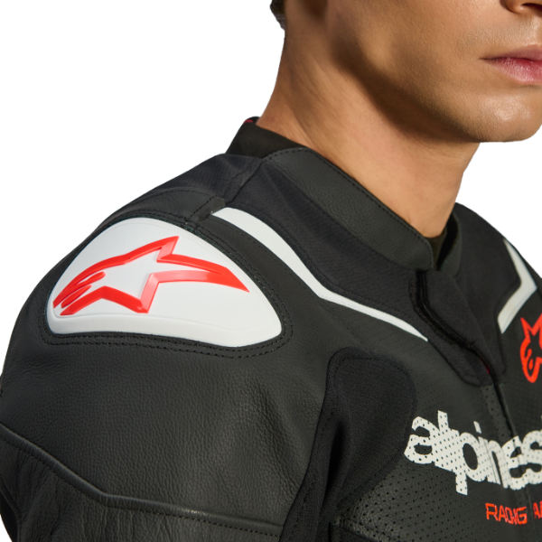 alpinestars_jacket_leather_gp-force-v2-airflow_black-white_detail5.jpg