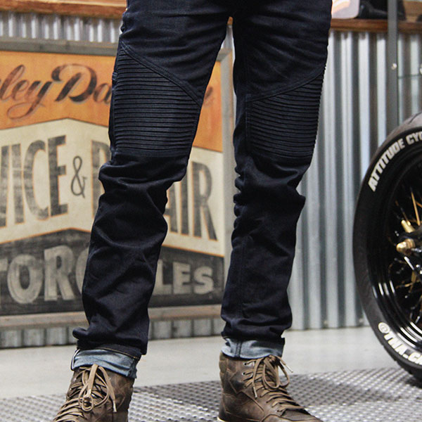 bull-it_denim-jeans_bobber-skinny-covec_black_lifestyle.jpg