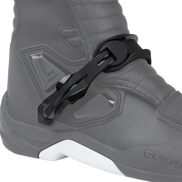 eleveit_buckle_x-peak.jpg