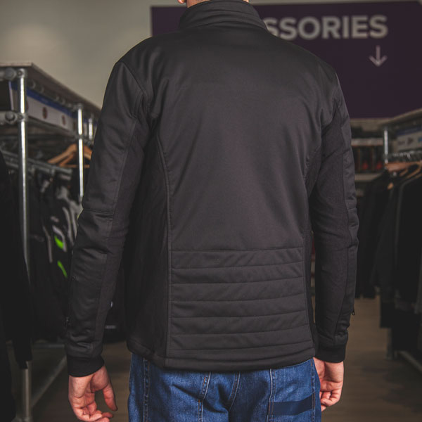 gerbing_heated-jacket_microwirepro-premium_black_lifestyle3.jpg