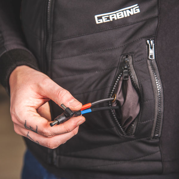 gerbing_heated-jacket_microwirepro-premium_black_lifestyle7.jpg