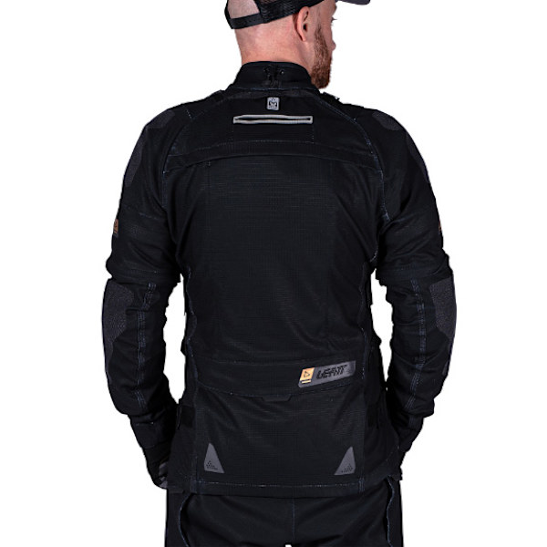leatt_jacket_adv-5.5-rally_stealth-black-grey_detail3.jpg