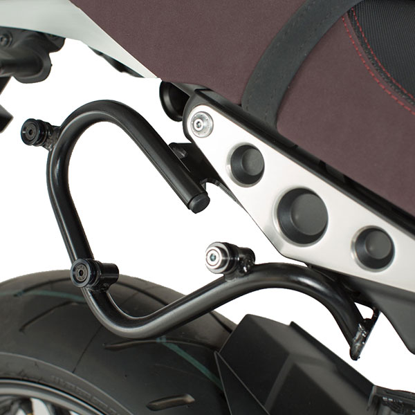 legend-gear-side-bag-kit-yamaha-xsr-900_detail1.jpg