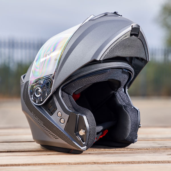 mt_helmets_storm-sv_matt-titanium_lifestyle3.jpg