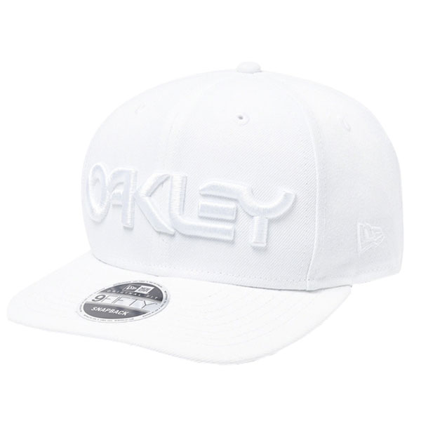 oakley_casualwear_snapback-mark-ii_white.jpg