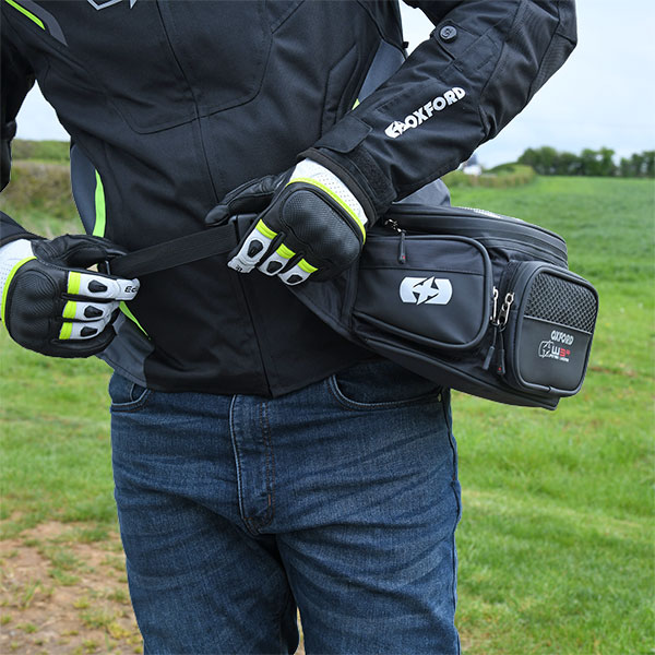 oxford-lifetime-xw3r-waist-bag-black-lifestyle2.jpg