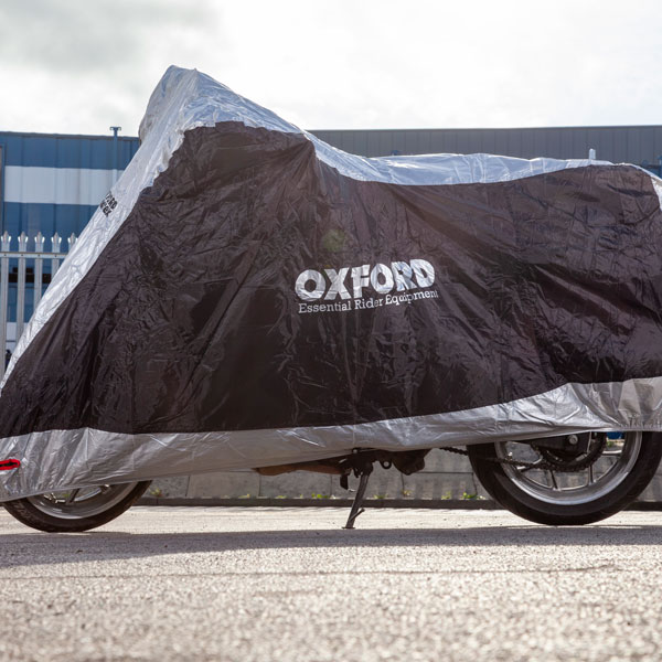 oxford_aquatex-bike-cover_lifestyle-1.jpg