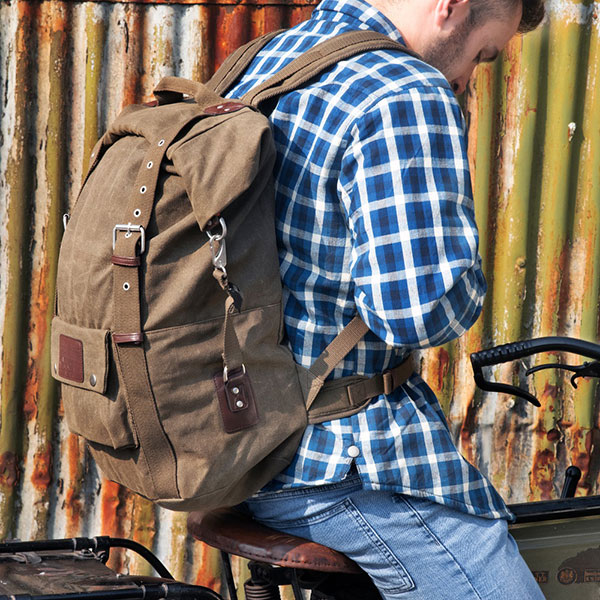 oxford_luggage_heritage-30-litre-backpack_khaki_lifestyle1.jpg