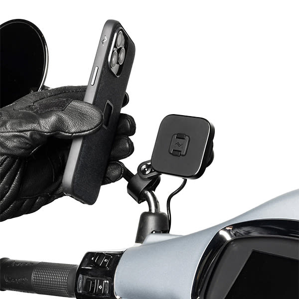 peak-design_mobile-motorcycle-mirror-mount_locking_lifestyle1.jpg
