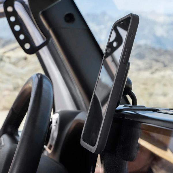 peak-design_vhb-car-mount_lifestyle3.jpg