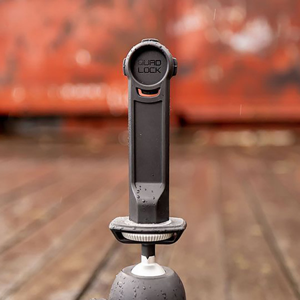 quad-lock_smartphone-tripod-adaptor_detail1.jpg