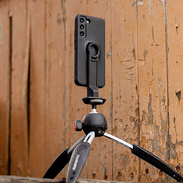 quad-lock_smartphone-tripod-adaptor_detail2.jpg