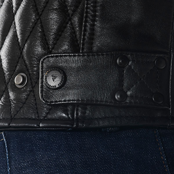 rebelhorn_leather-jacket_hunter-2-leather-jacket_black_detail4.jpg