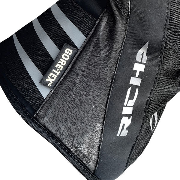 richa_cold_protect_glove_detail3.jpg