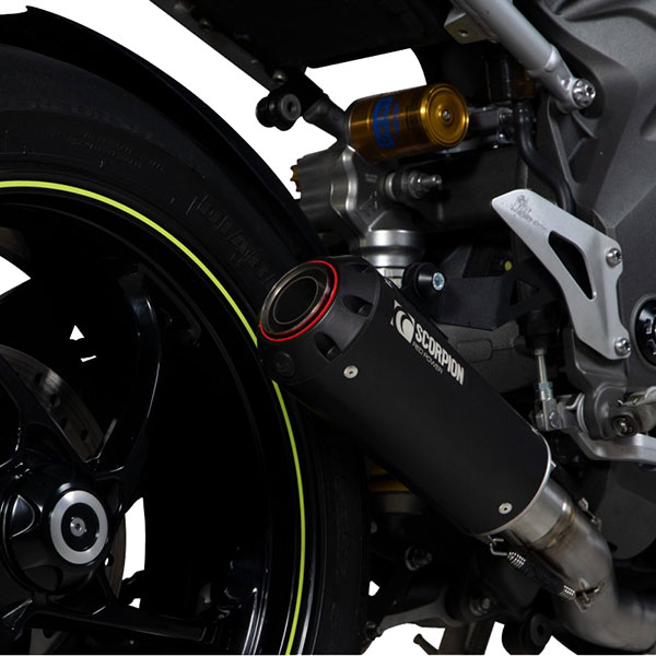 scorpion-exhaust_red-power_triumph-speed-triple-1050_18-19_black-ceramic_on-bike.jpg