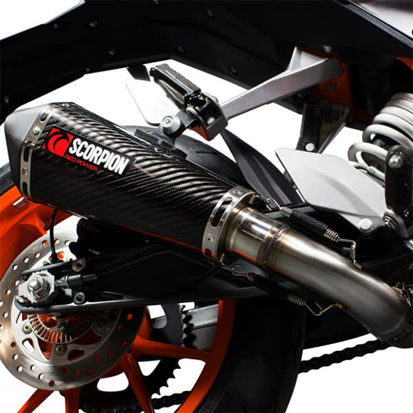 scorpion-exhaust_serket-taper_ktm-duke-390-carbon_on-bike-close.jpg