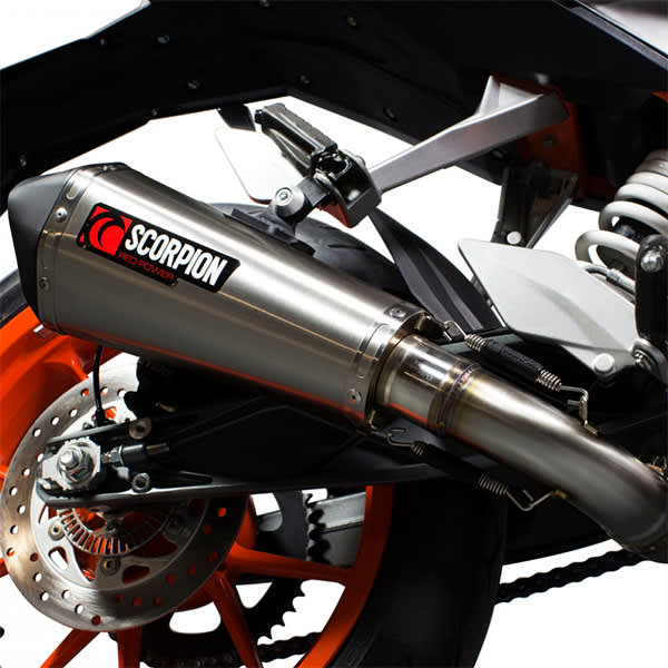scorpion-exhaust_serket-taper_ktm-duke-390-steel_on-bike-close.jpg