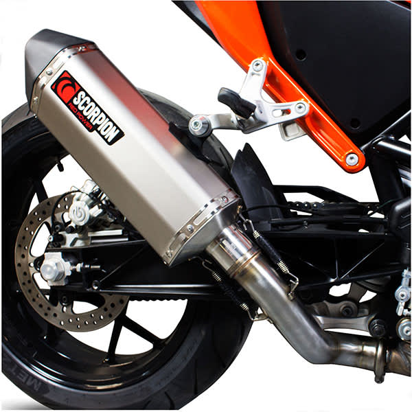 scorpion-exhaust_serket-taper_ktm_duke-690_bike-side.jpg