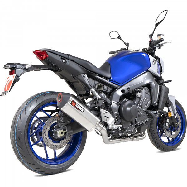 scorpion-exhausts_serket-parallel-full-system_yamaha-mt-09_21_stainless_on-bike.jpg