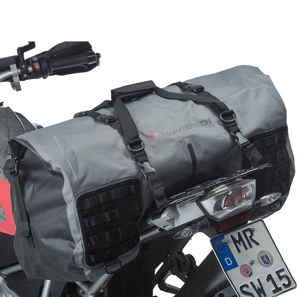 sw-motech-drybag-700-tail-bag-grey-black_detail1.jpg