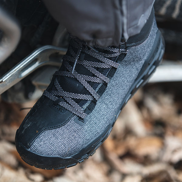 tcx_boots_climatrek-surround-gtx_black-grey_lifestyle_detail1.jpg