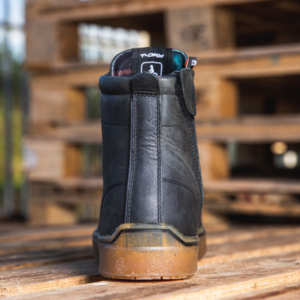 tcx_boots_dartwood-wp_black_lifestyle6.jpg