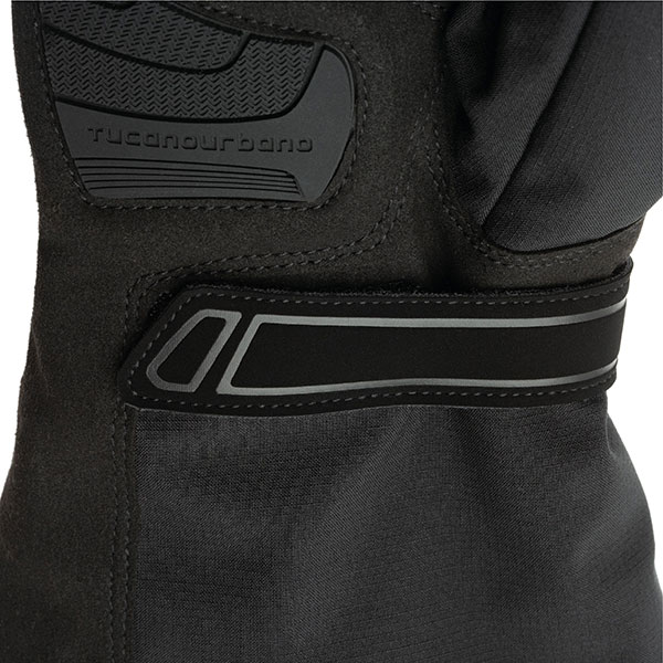tucano-urbano_gloves_storming_black_detail8.jpg