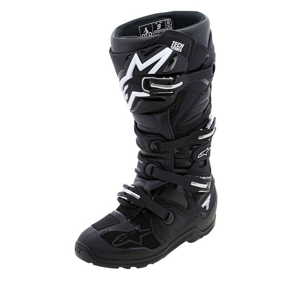 Alpinestars_Tech_7_Enduro_Boots-Black_front_left_quarter_553929.jpg