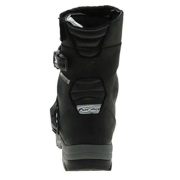 Forma_Adventure_Low_Boots-Black_rear_heel_354713.jpg