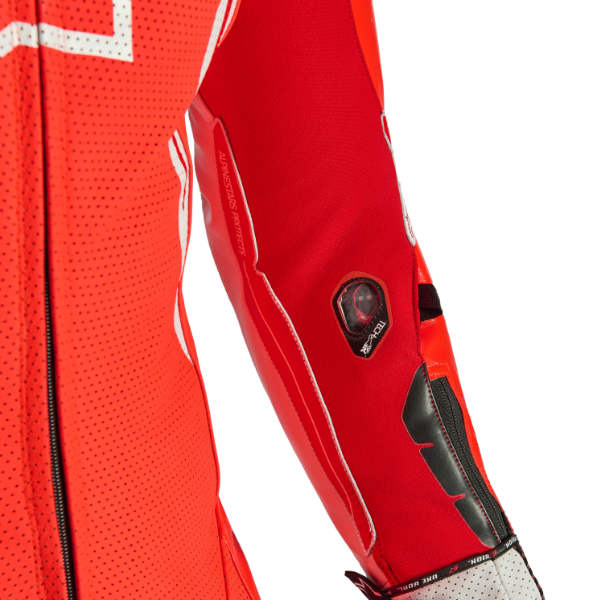 alpinestars_1-piece-suit_gp-tech-v5_fluo-red-bright-red-white_detail4.jpg