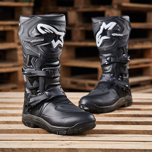 alpinestars_boots_corozal-adventure_black_lifestyle1.jpg