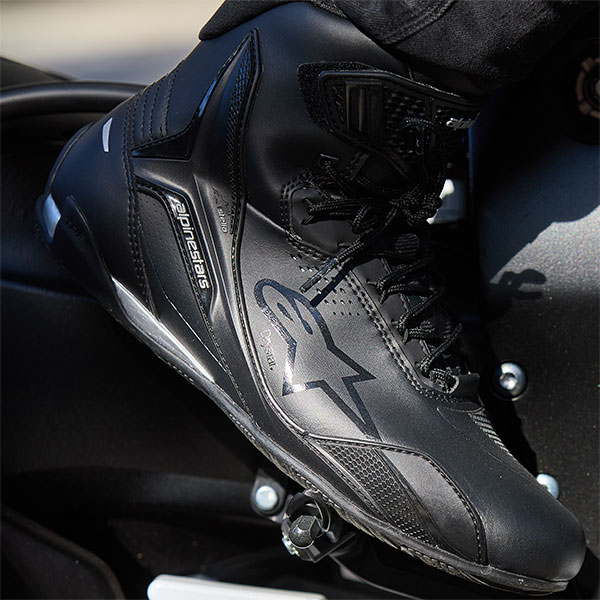 alpinestars_boots_textile_faster-4-drystar_black-cool-grey_lifestyle1.jpg