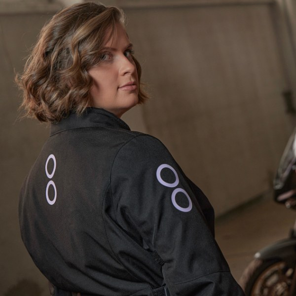 bering_ladies-jackets_panela_queen_size_black_detail9.jpg