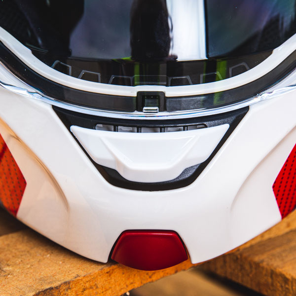 caberg_helmet_horus-scout_white-red-blue_lifestyle8.jpg