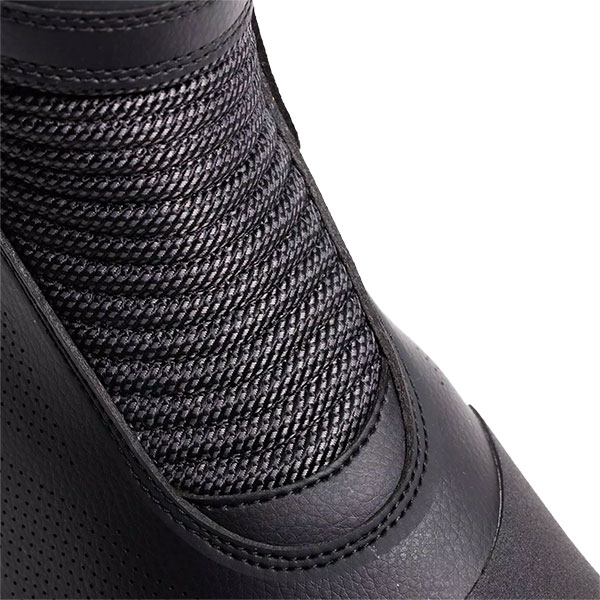 dainese_boots_mixed_blackwing-gore-tex_black_detail7.jpg