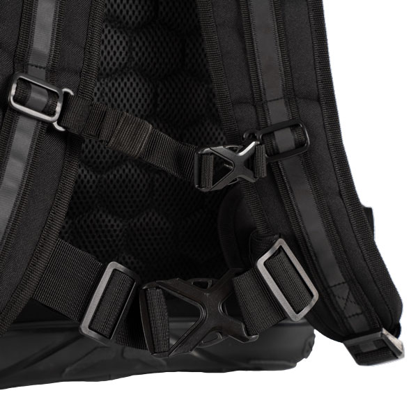 knox-studio-rucksack-mk3-black-detail-5.jpg