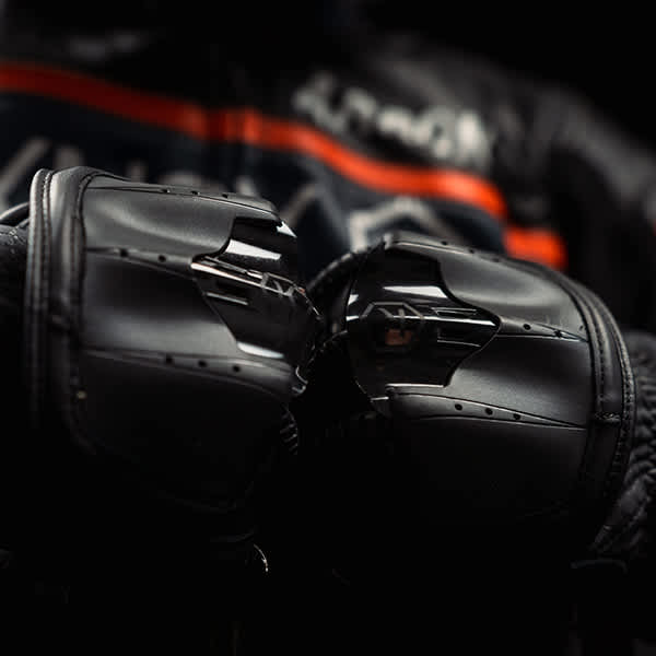 knox_handroid_mk5_black_glove_detail4.jpg