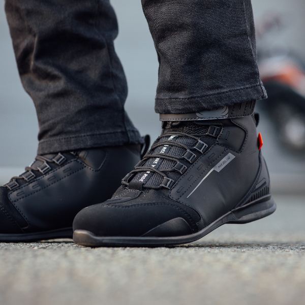 merlin_boots_street-pro-d3o-wp_black_detail2.jpg
