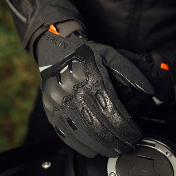 merlin_gloves_denali_black_detail2.jpg