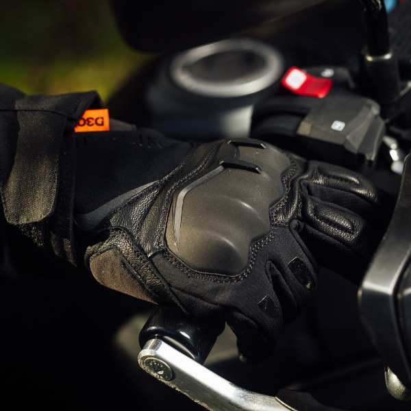 merlin_gloves_denali_black_detail3.jpg